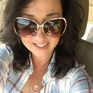 Meet your Posher, Michele